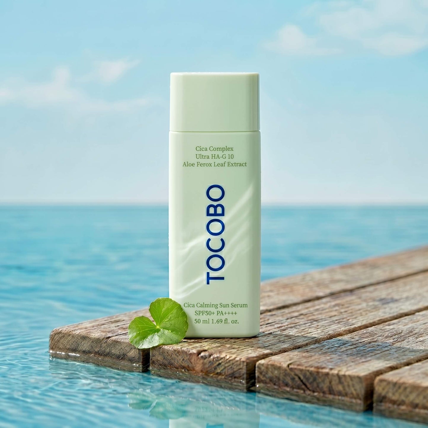 Korėjietiškas SPF50+ serumas ant lieptelio prie jūros